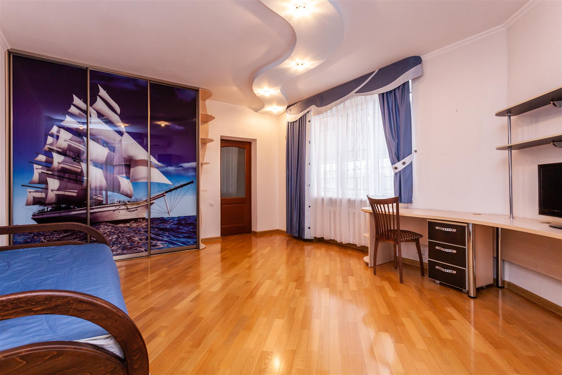 Фото №7: Дом 385 м² + 3.15 сот. - Краснодар, Западный внутригородской округ, мкр. Фестивальный, ул. Михаила Власова, 157