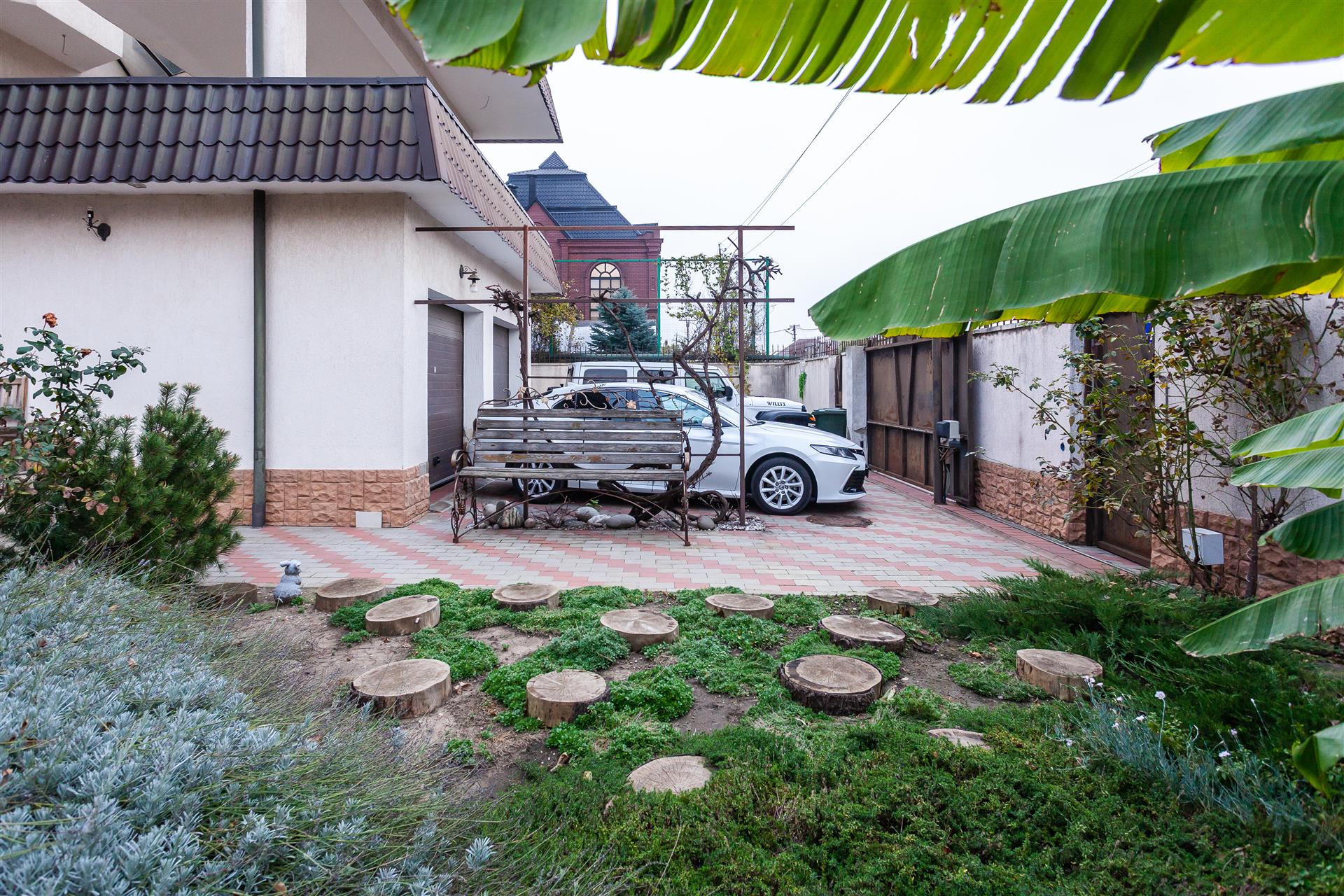 Фото №15: Дом 385 м² + 3.15 сот. - Краснодар, Западный внутригородской округ, мкр. Фестивальный, ул. Михаила Власова, 157