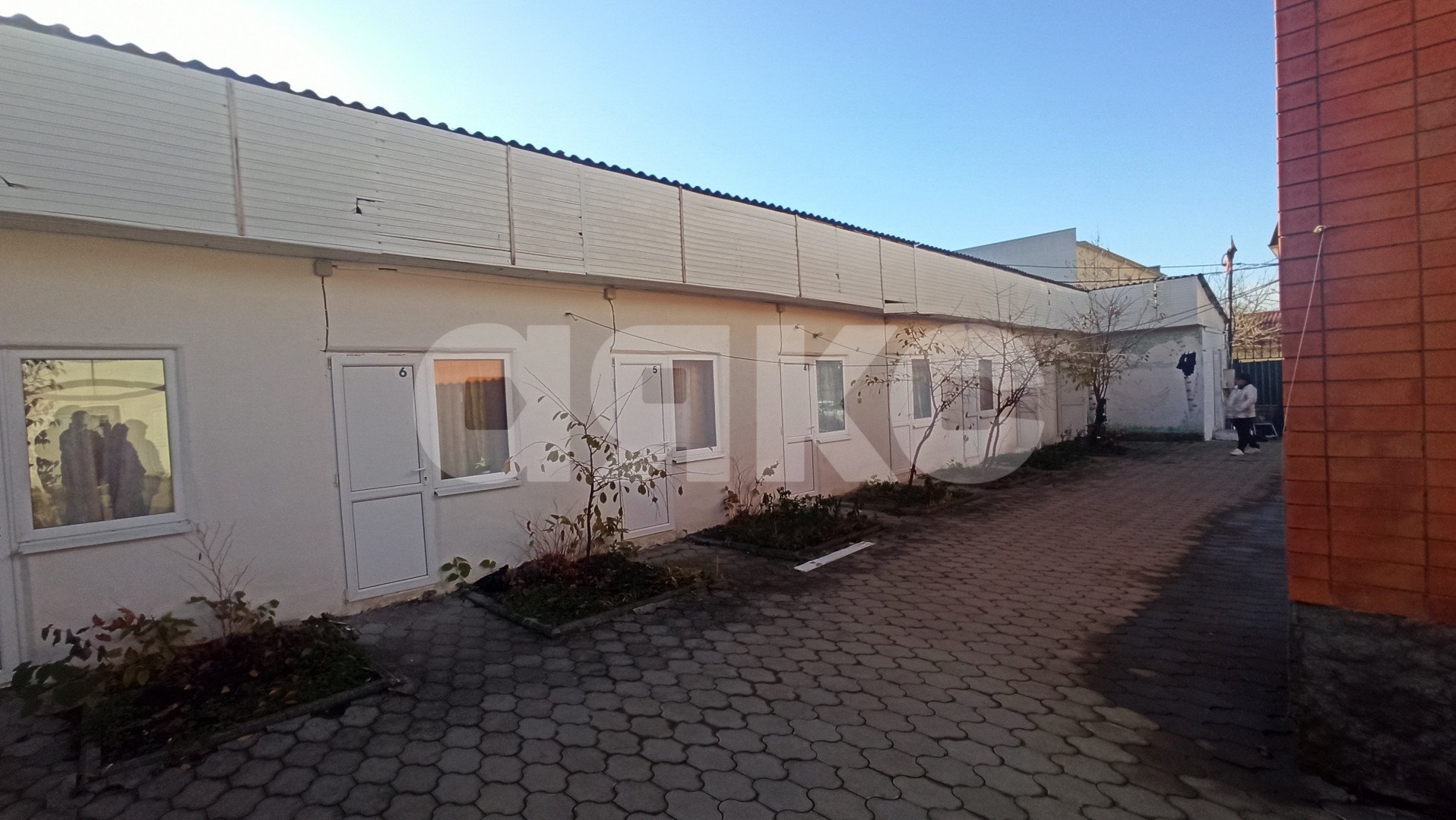 Фото №3: Коммерция 452 м² - Сукко, пр-д 1-й, 1