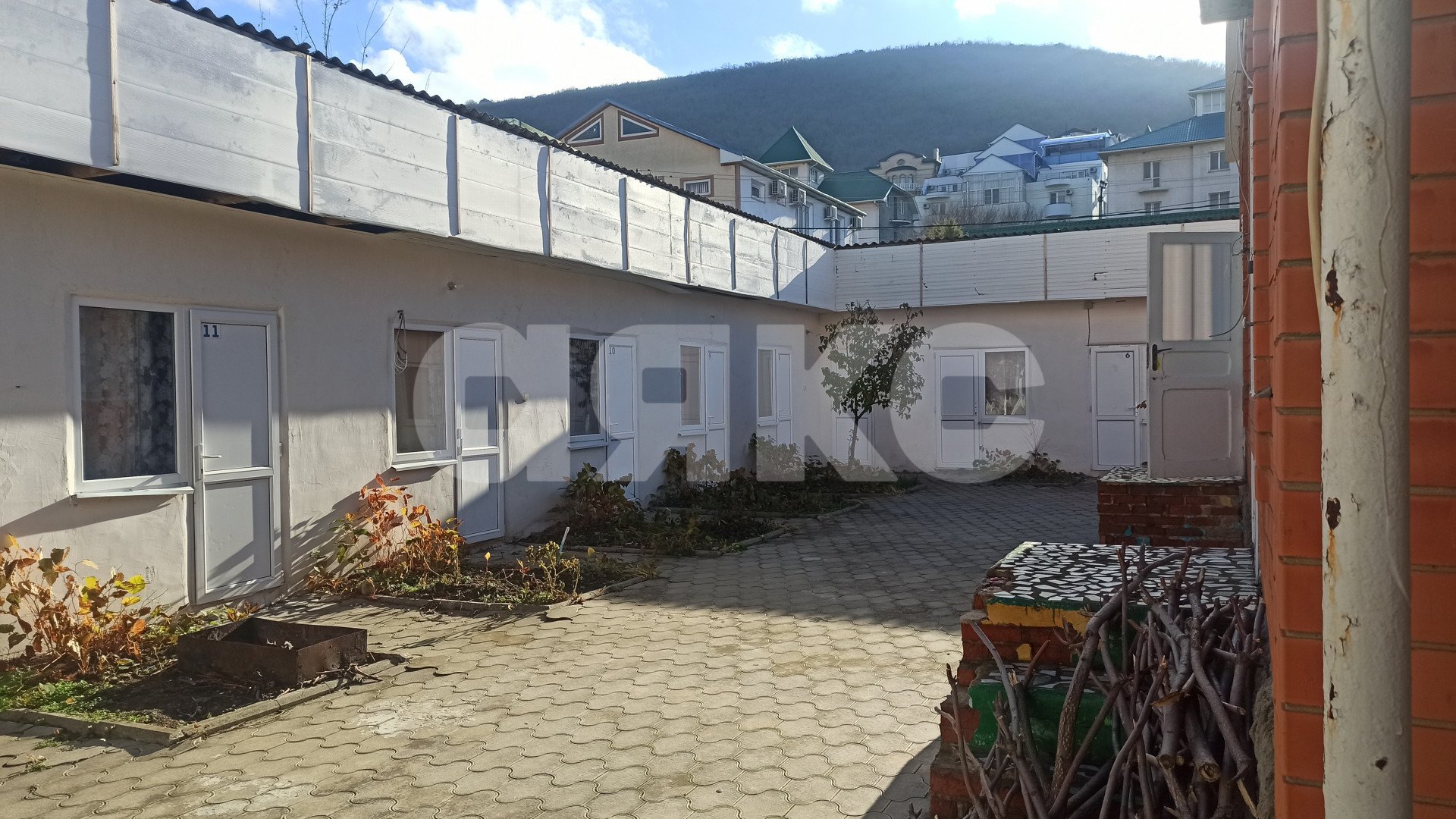 Фото №2: Коммерция 452 м² - Сукко, пр-д 1-й, 1