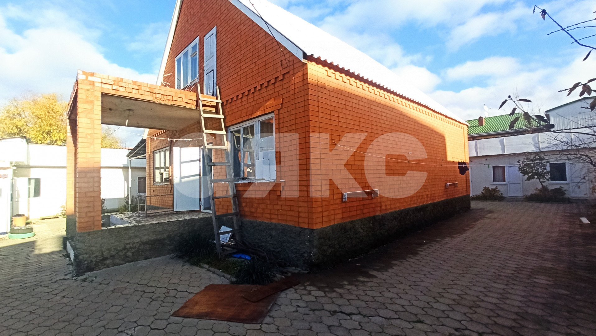 Фото №1: Дом 450 м² + 8.9 сот. - Сукко, пр-д 1-й, 1