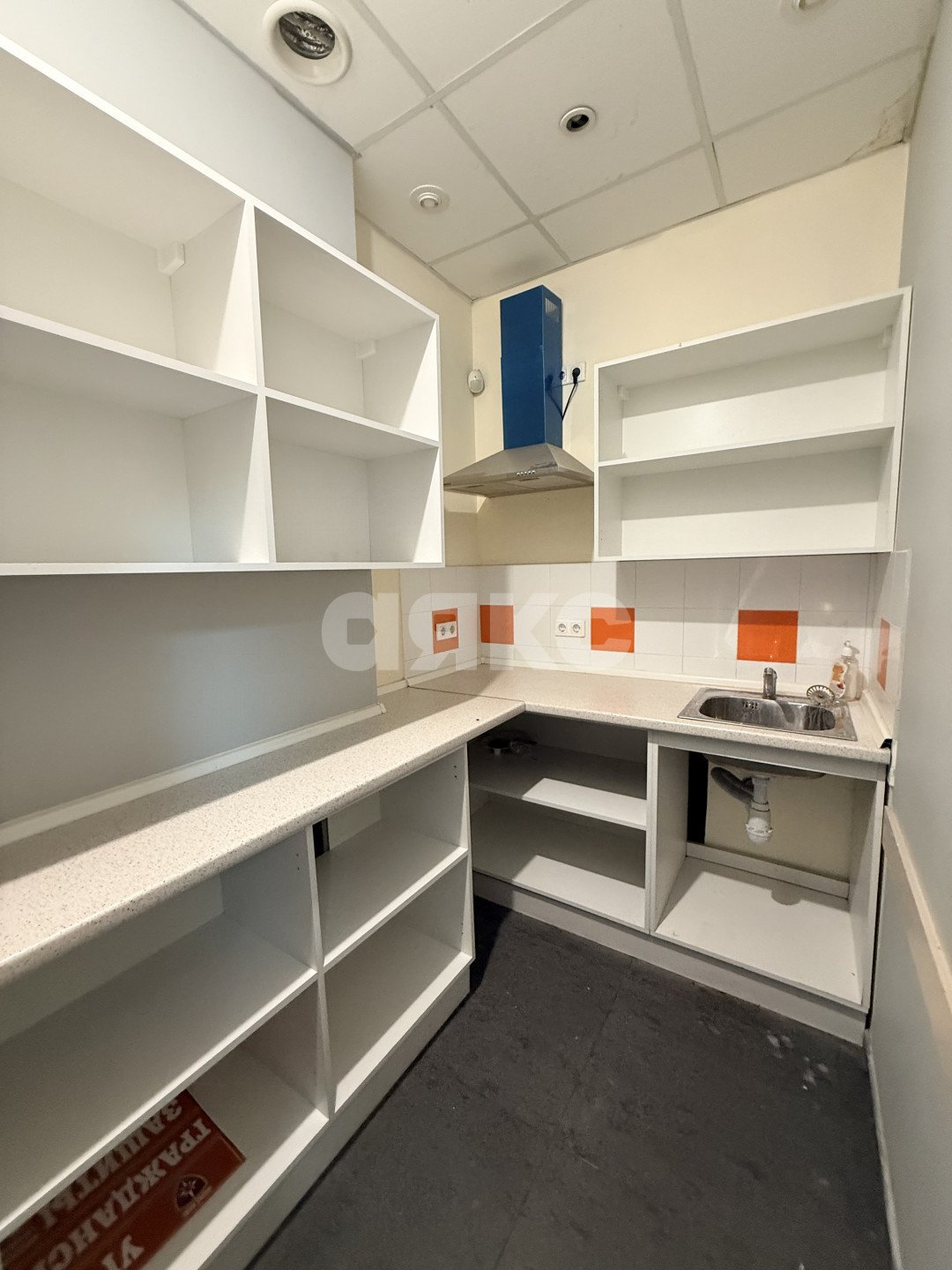 Фото №11: Коммерция 151 м² - Ростов-на-Дону, Кировский, пр-кт Ворошиловский, 41/112