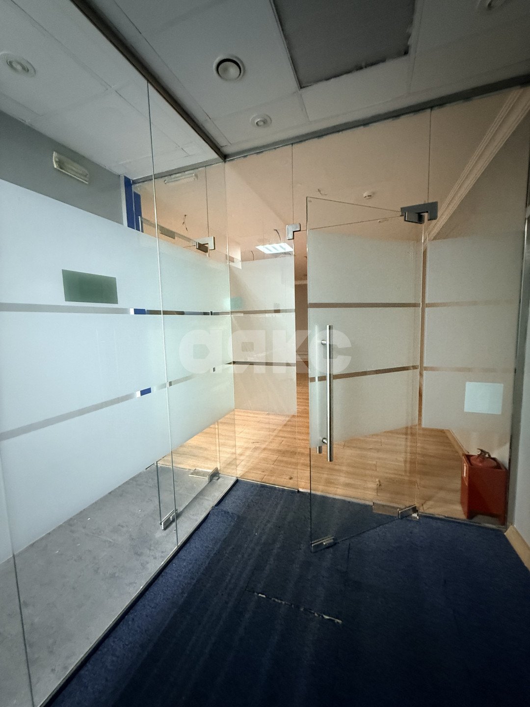 Фото №7: Коммерция 151 м² - Ростов-на-Дону, Кировский, пр-кт Ворошиловский, 41/112