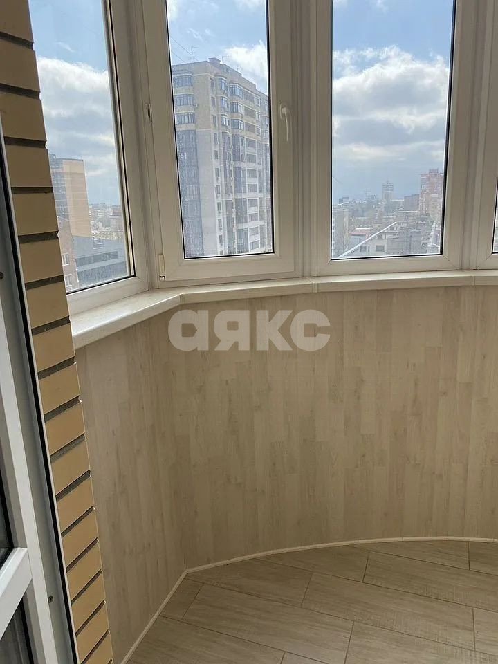 Фото №12: 1-комнатная квартира 40 м² - Ростов-на-Дону, жилой комплекс Университетский 137, пер. Университетский, 137с2