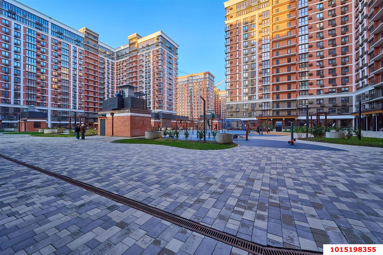 Фото №1: 3-комнатная квартира 75 м² - Краснодар, Прикубанский внутригородской округ, мкр. жилой комплекс Самолёт-3, ул. Константина Гондаря, 97