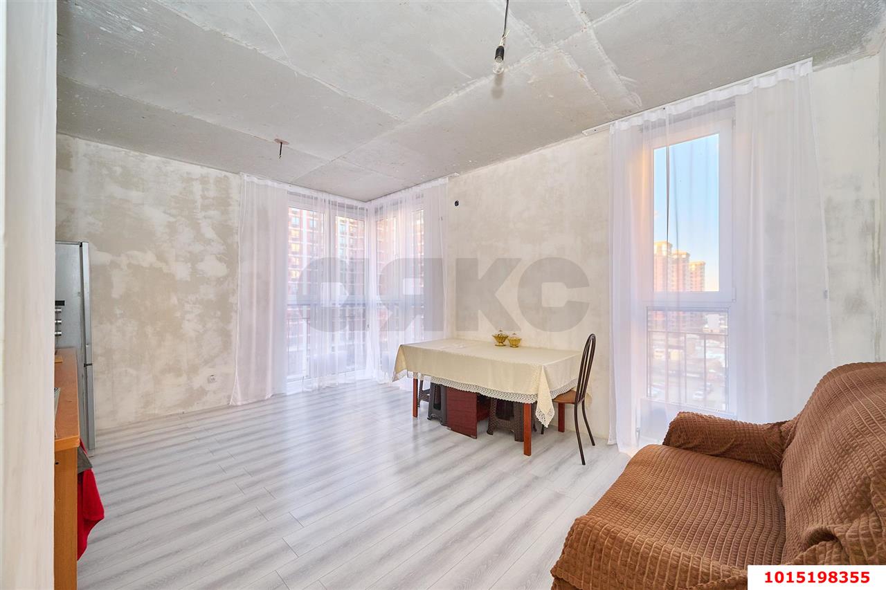 Фото №5: 3-комнатная квартира 75 м² - Краснодар, Прикубанский внутригородской округ, мкр. жилой комплекс Самолёт-3, ул. Константина Гондаря, 97