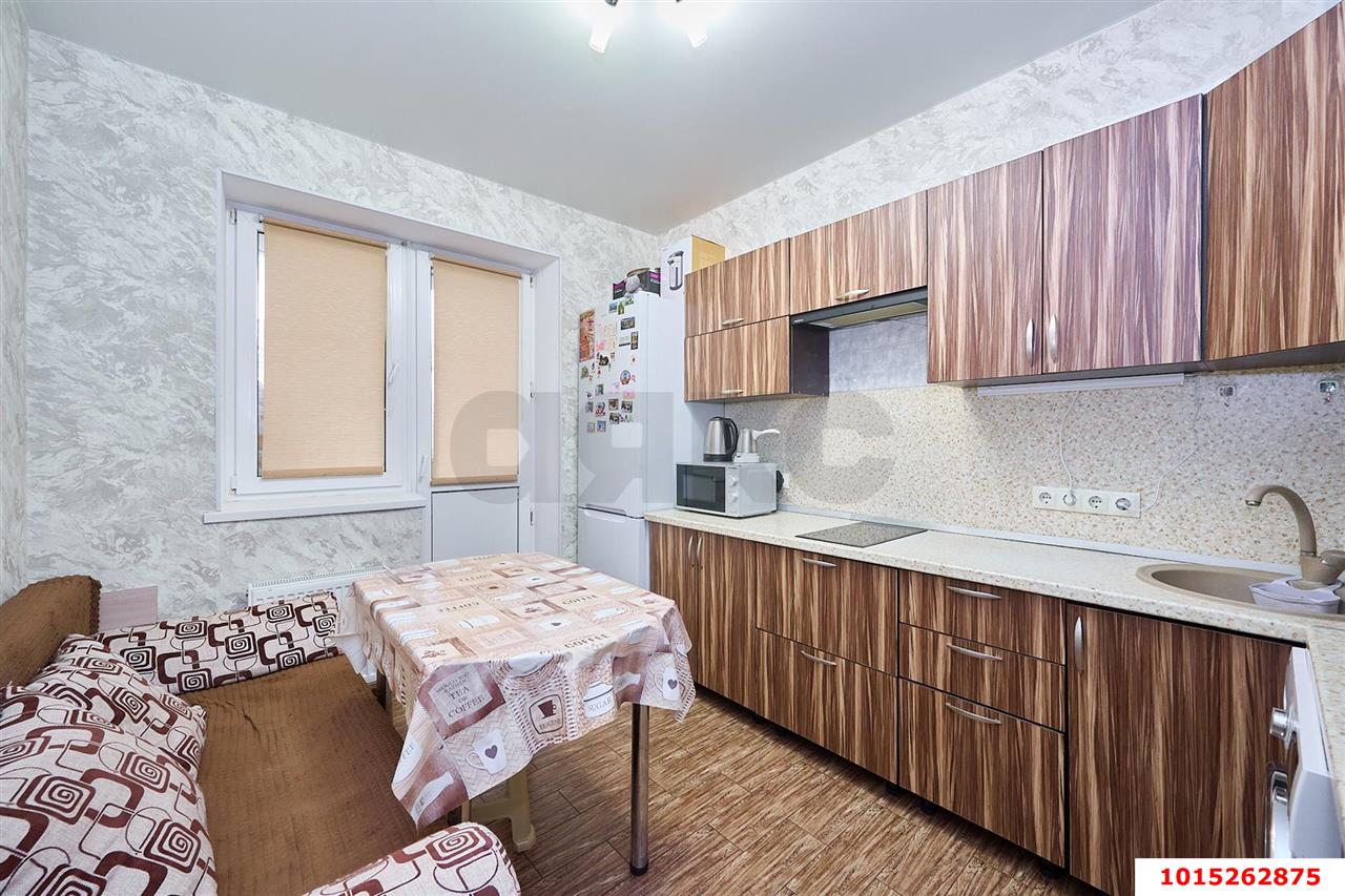 Фото №1: 1-комнатная квартира 37 м² - Российский, Прикубанский внутригородской округ, ул. Ратной Славы, 89