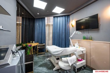 Фото №5: Торговое помещение 83 м² - Краснодар, мкр. Центральный, ул. Кубанская набережная, 39