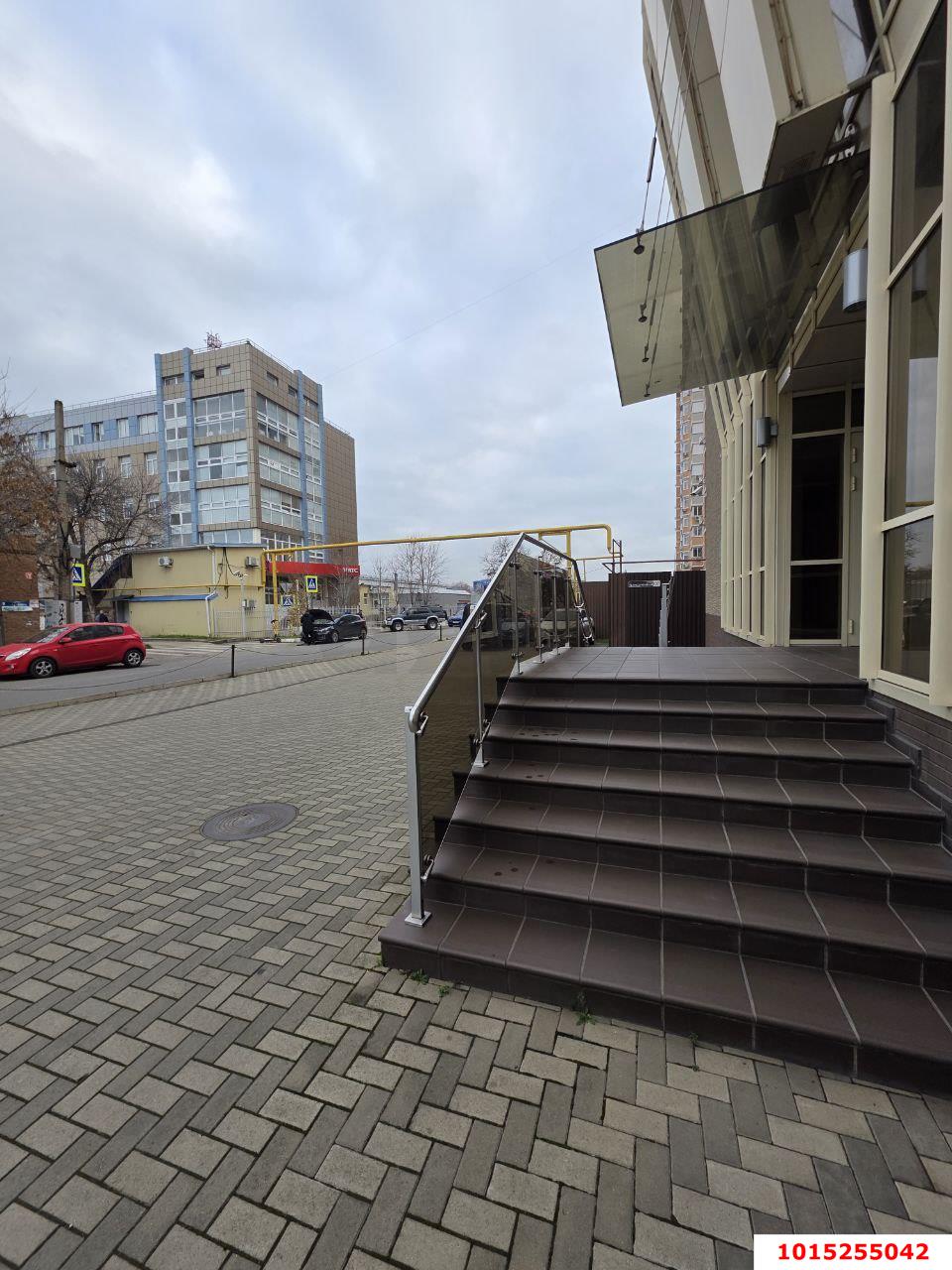 Фото №4: Офисное помещение 3607 м² - Краснодар, Фестивальный, ул. Аэродромная, 132