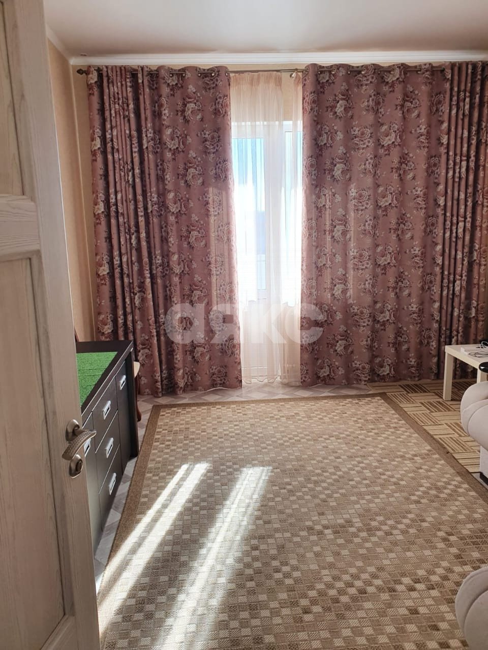 Фото №1: 2-комнатная квартира 64 м² - Геленджик, Толстый Мыс, ул. Южная, 35/1