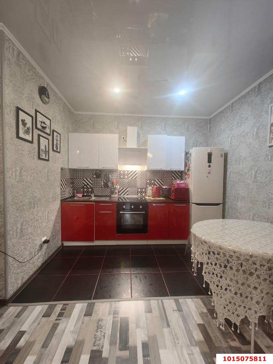 Фото №1: 2-комнатная квартира 60 м² - Краснодар, жилой комплекс Краски, мкр. Прикубанский внутригородской округ, ул. Краеведа Соловьёва, 6