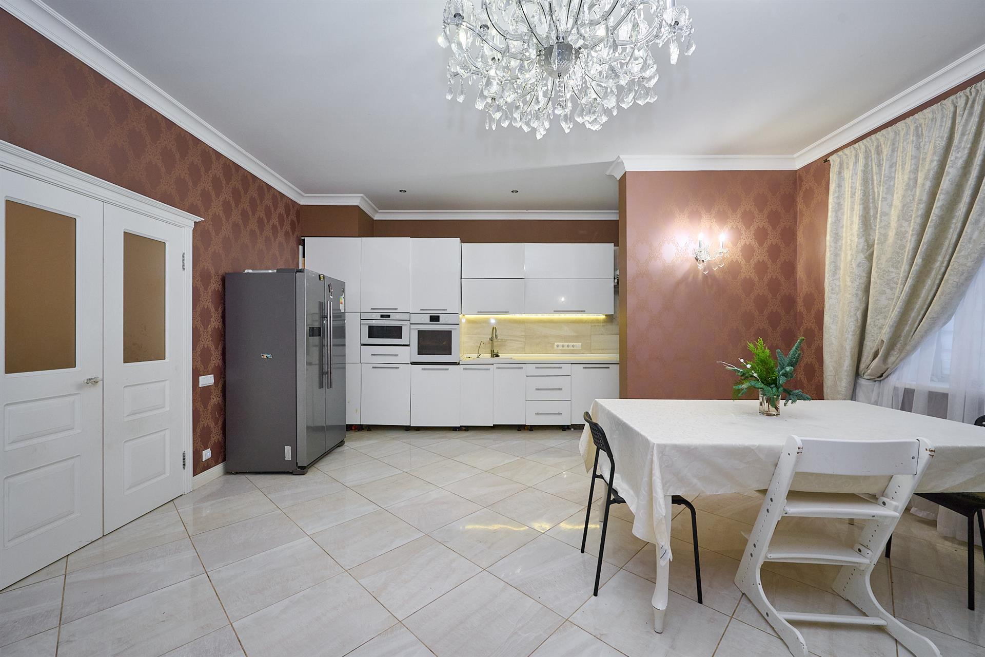 Фото №2: 3-комнатная квартира 140 м² - Краснодар, Прикубанский внутригородской округ, 40 лет Победы, мкр. жилой комплекс Симфония, ул. Российская, 72/2