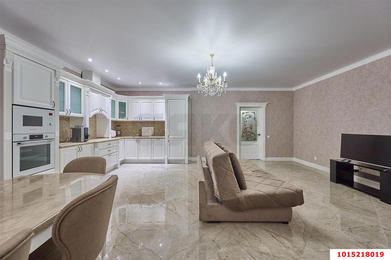 Фото №1: 3-комнатная квартира 111 м² - Краснодар, Кожзавод, жилой комплекс Резиденция, мкр. Западный внутригородской округ, ул. Кожевенная, 22