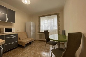 Фото №1: 1-комнатная квартира 46 м² - Краснодар, мкр. Юбилейный, ул. имени Калинина, 13к58