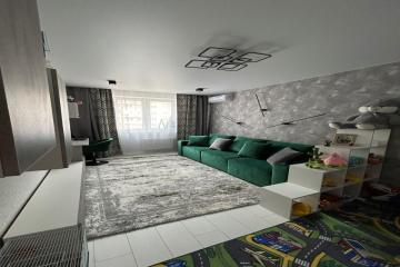 Фото №1: 2-комнатная квартира 53 м² - Краснодар, мкр. Завод Радиоизмерительных Приборов, ул. Евгении Жигуленко, 3к1