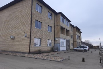 Фото №1: 2-комнатная квартира 60 м² - Хомуты, ул. Сквозная, 1