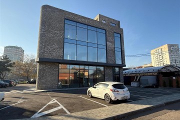 Фото №3: Торговое помещение 541 м² - Краснодар, ж/м Пашковский, ул. имени В.Н. Мачуги, 49