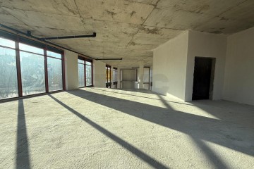 Фото №4: Торговое помещение 541 м² - Краснодар, ж/м Пашковский, ул. имени В.Н. Мачуги, 49