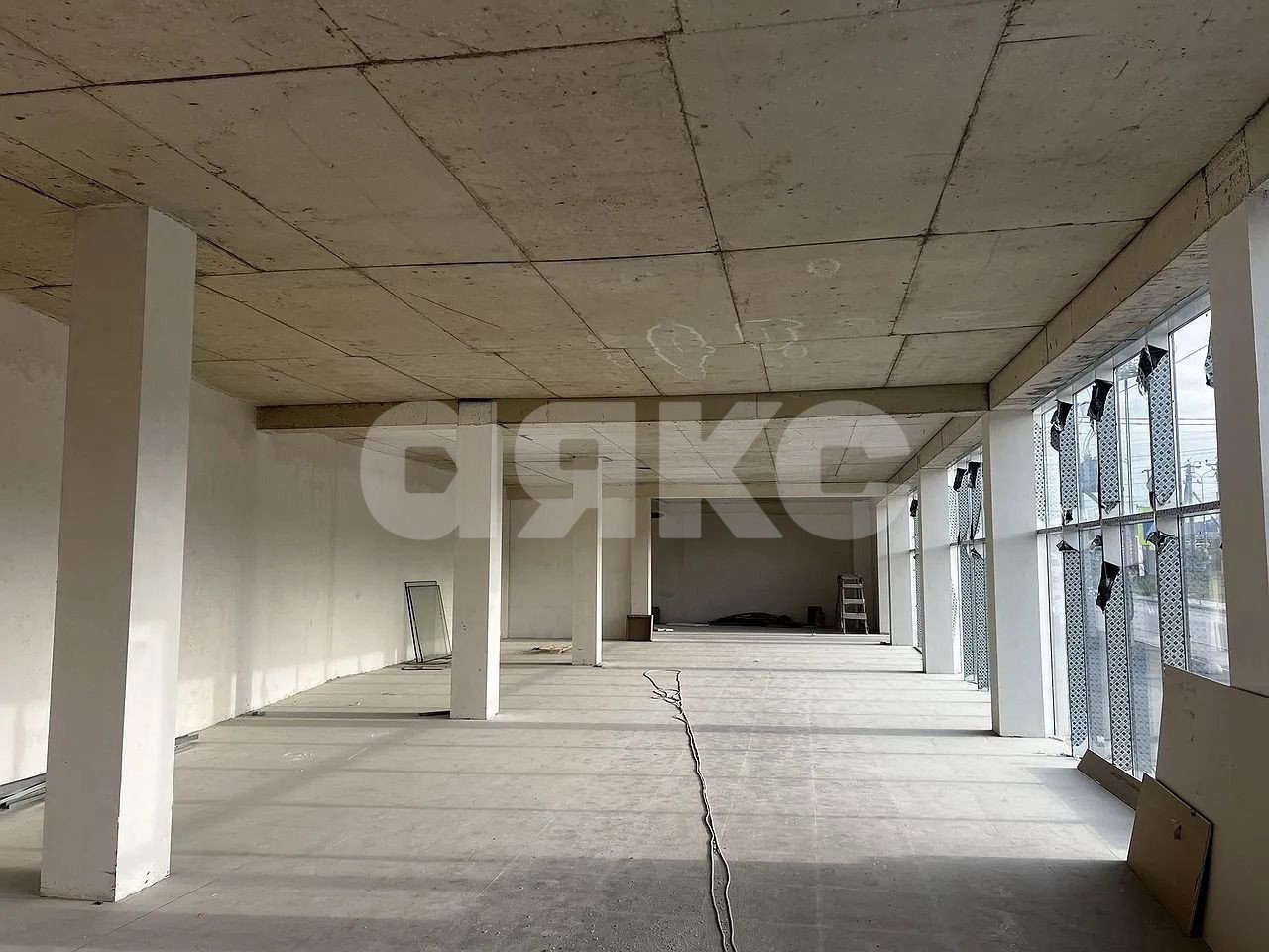 Фото №5: Коммерция 400 м² - Симферополь, Луговое, ул. Мамак, 32