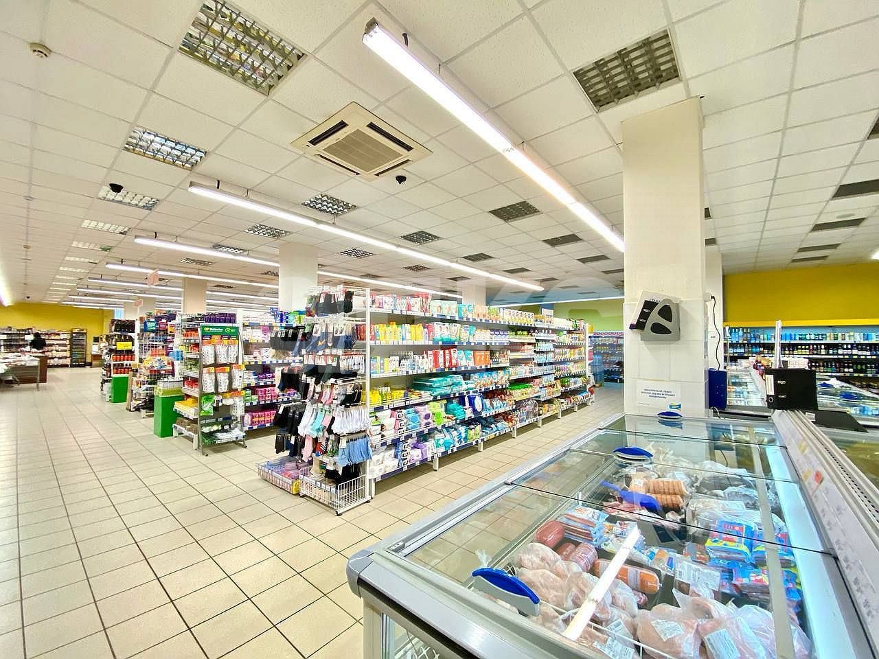 Фото №3: Коммерция 813 м² - Керчь, ул. Марата, 10