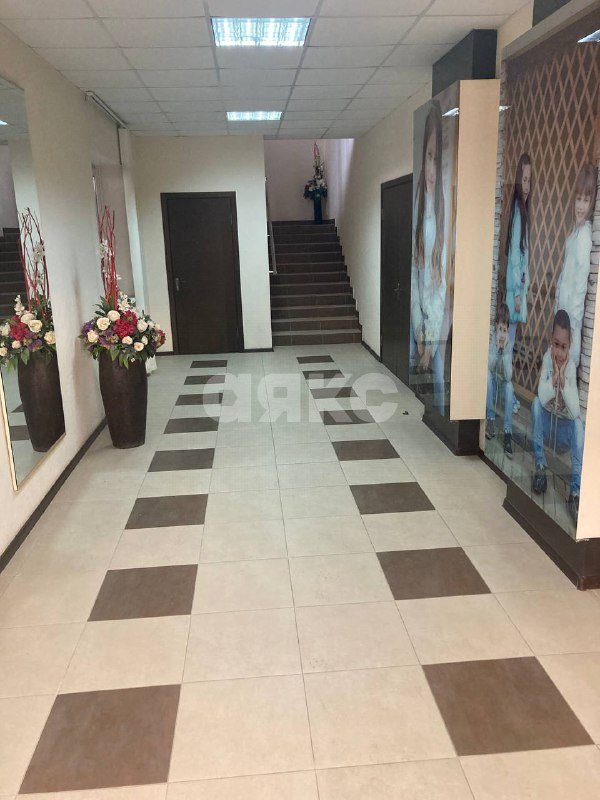 Фото №9: Коммерция 1037 м² - Шахты, Артём, ул. Жукова, 9