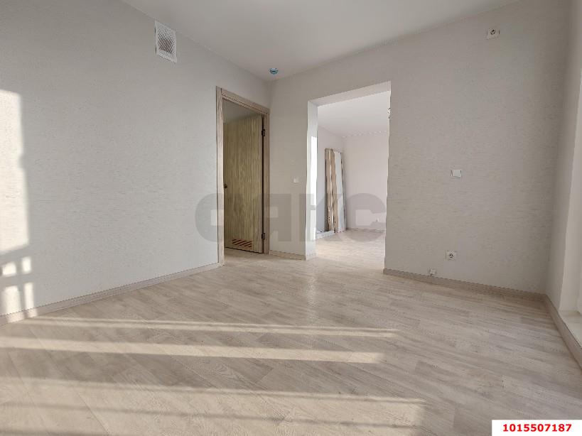 Фото №2: 1-комнатная квартира 33 м² - Краснодар, Прикубанский внутригородской округ, Восточный, мкр. жилой комплекс Квартал № 6, ул. Генерал-лейтенанта Александра Сапрунова, 42