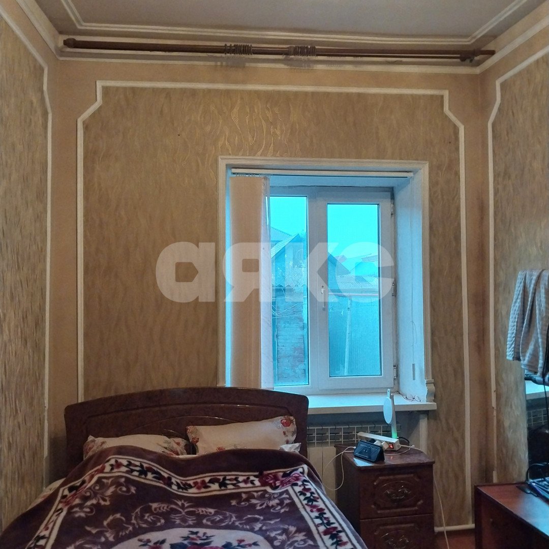 Фото №2: Дом 82 м² + 7 сот. - Армавир, ул. площадь Ленина