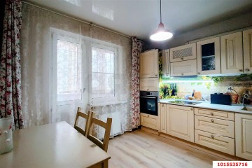 Фото №1: 2-комнатная квартира 62 м² - Краснодар, ж/м Пашковский, ул. Фадеева, 429