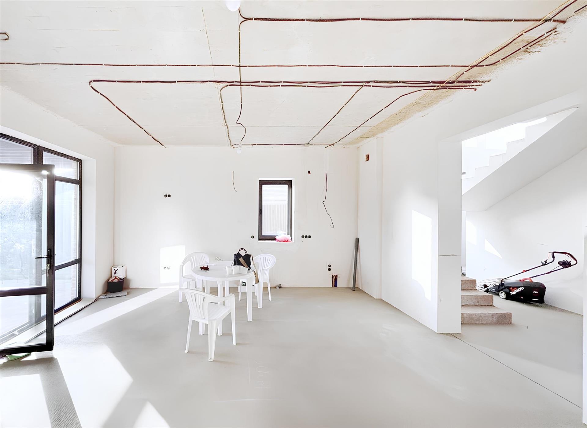 Фото №2: Дом 160 м² + 5 сот. - Южный, ул. Никольская, 72