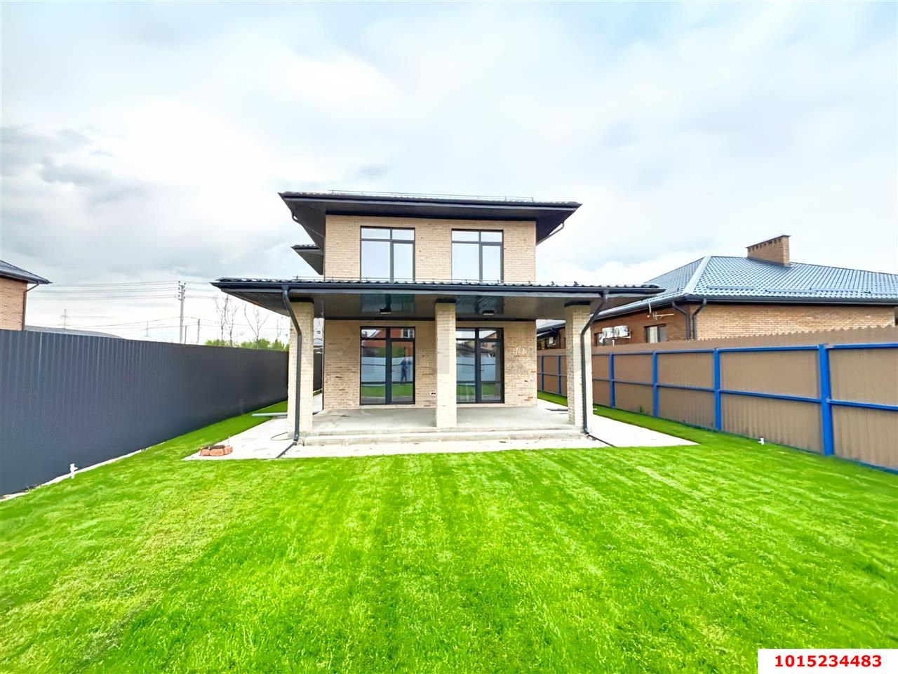 Фото №1: Дом 160 м² + 5 сот. - Южный, ул. Никольская, 72