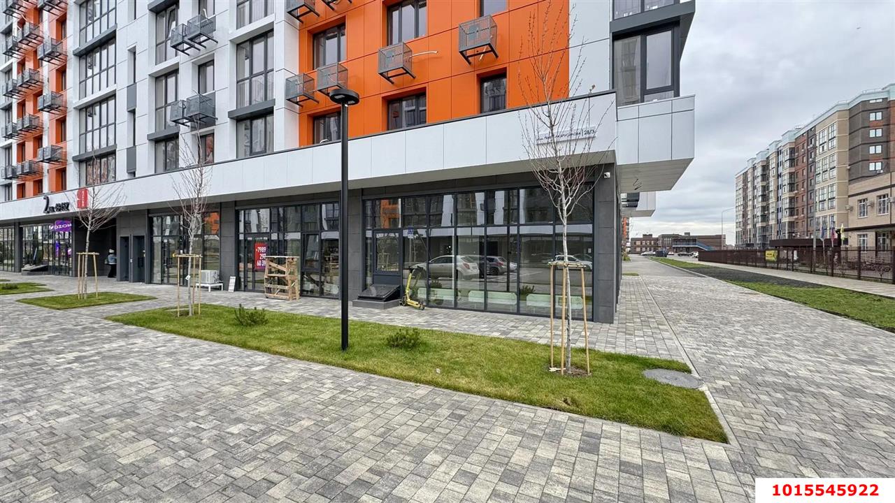 Фото №5: Торговое помещение 48 м² - Краснодар, жилой комплекс Друзья, ул. имени Генерала Брусилова, 28к3