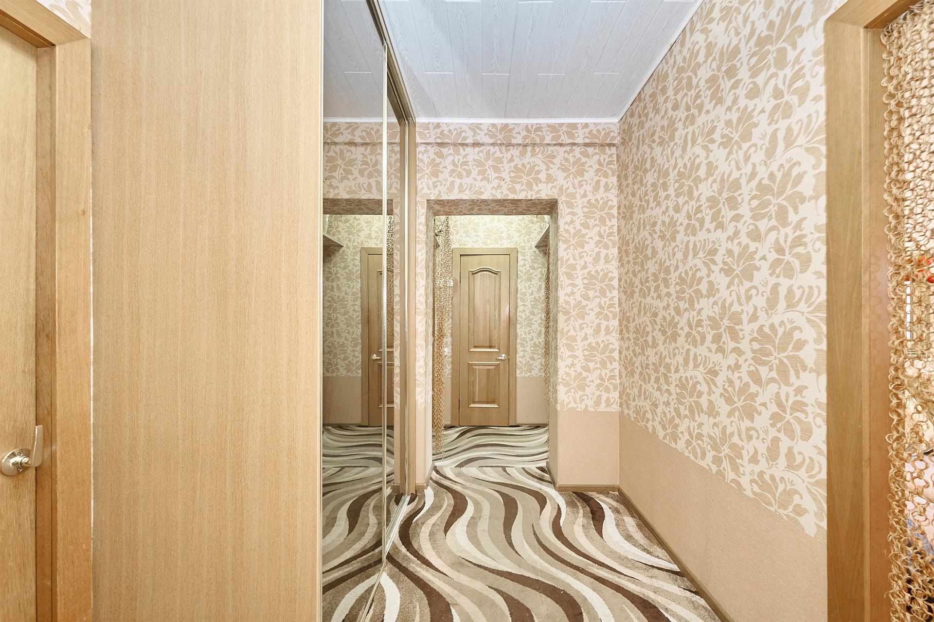 Фото №8: 4-комнатная квартира 88 м² - Краснодар, Центральный внутригородской округ, мкр. Центральный, ул. Митрофана Седина, 206