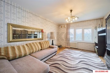 Фото №1: 4-комнатная квартира 78 м² - Краснодар, мкр. Центральный, ул. Митрофана Седина, 206