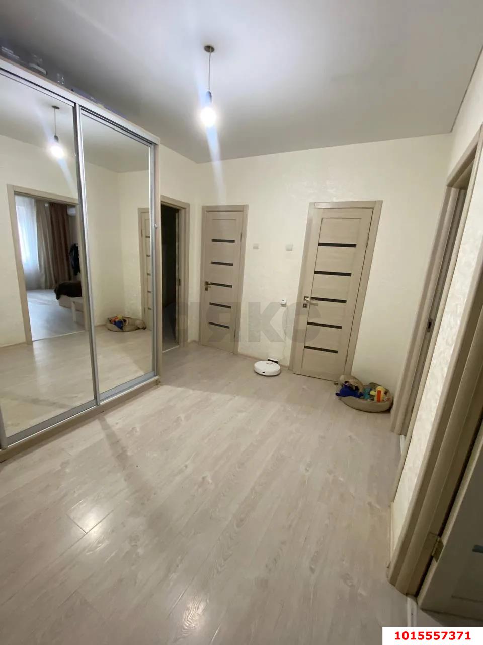 Фото №3: 2-комнатная квартира 60 м² - Краснодар, Краевая Клиническая Больница, ул. им. Героя Яцкова И.В., 9