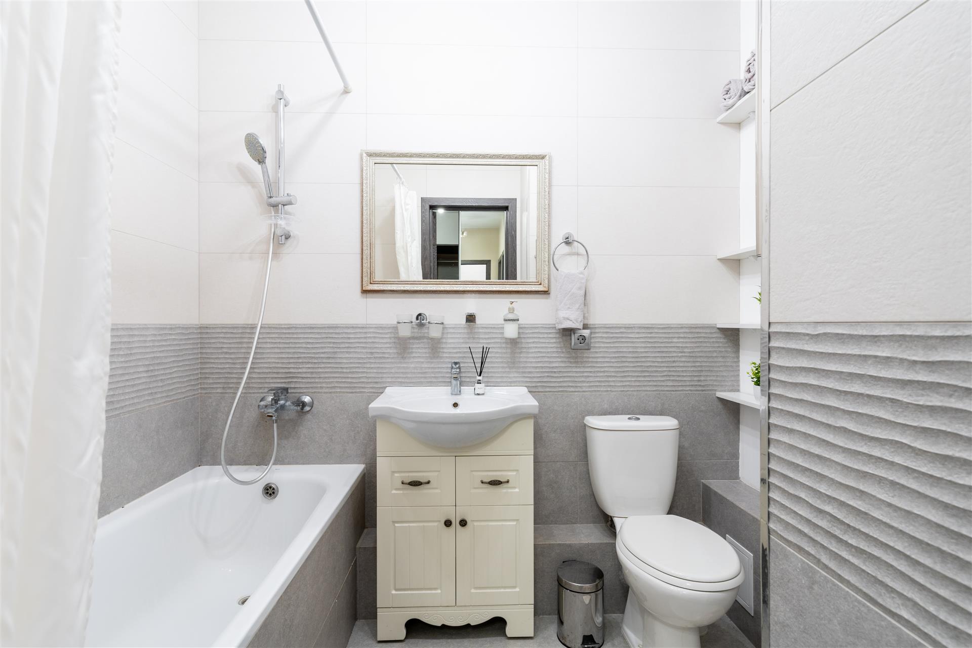 Фото №13: 1-комнатная квартира 37 м² - Краснодар, Прикубанский внутригородской округ, Завод Измерительных Приборов, мкр. жилой комплекс Москва, ул. Российская, 79/3к1