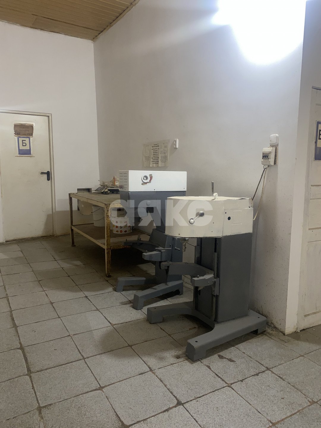 Фото №8: Коммерция 200 м² - Новокубанск, ул. Советская, 96