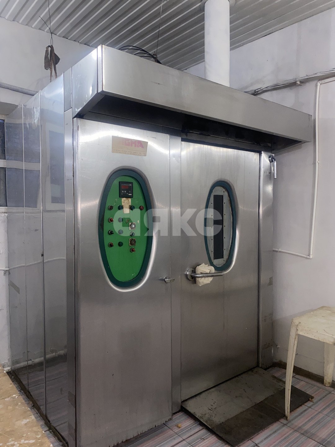 Фото №3: Коммерция 200 м² - Новокубанск, ул. Советская, 96