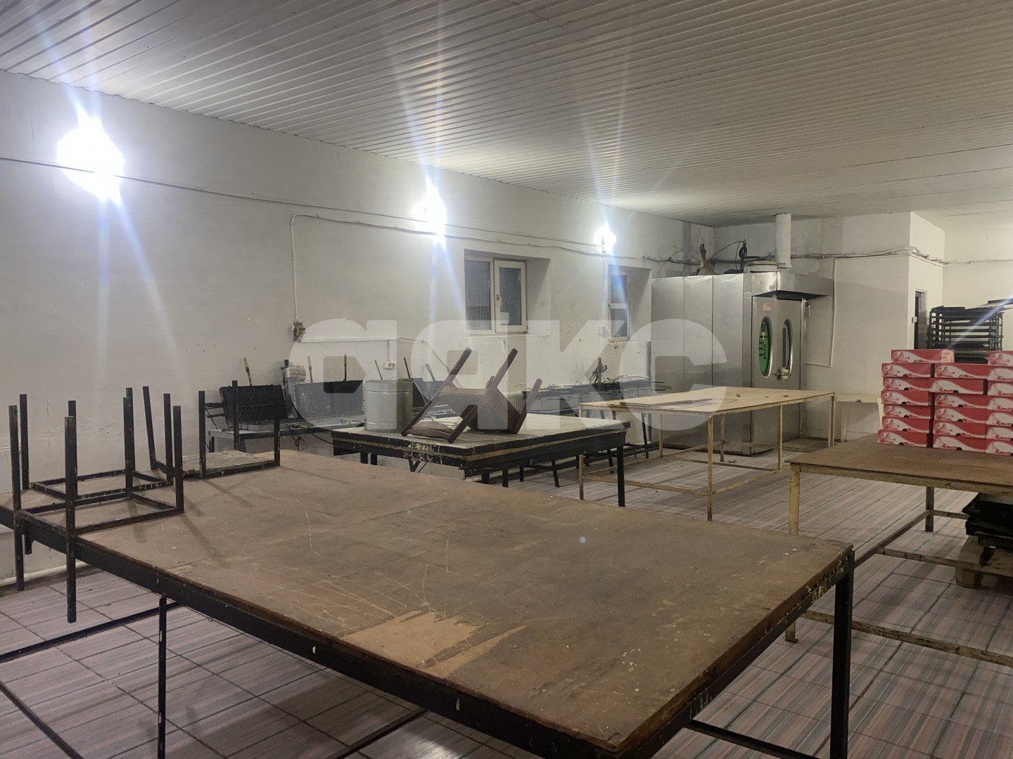 Фото №5: Коммерция 200 м² - Новокубанск, ул. Советская, 96