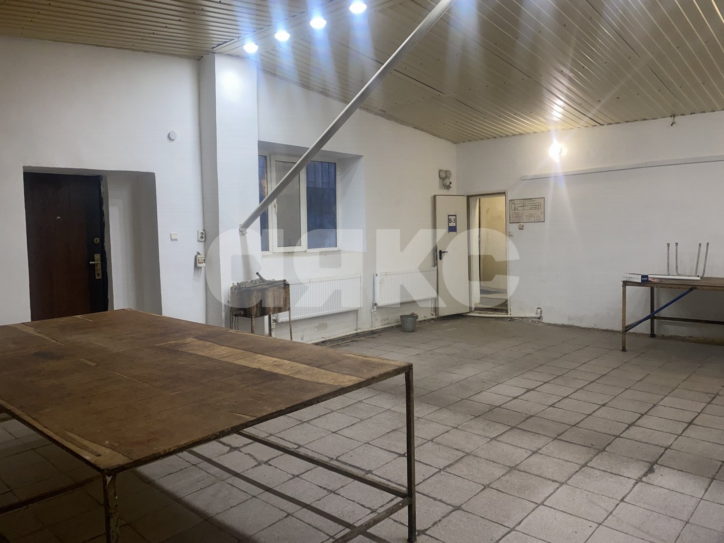 Фото №2: Коммерция 200 м² - Новокубанск, ул. Советская, 96