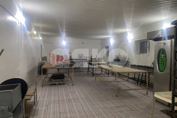 Фото №1: Коммерция 200 м² - Новокубанск, ул. Советская, 96