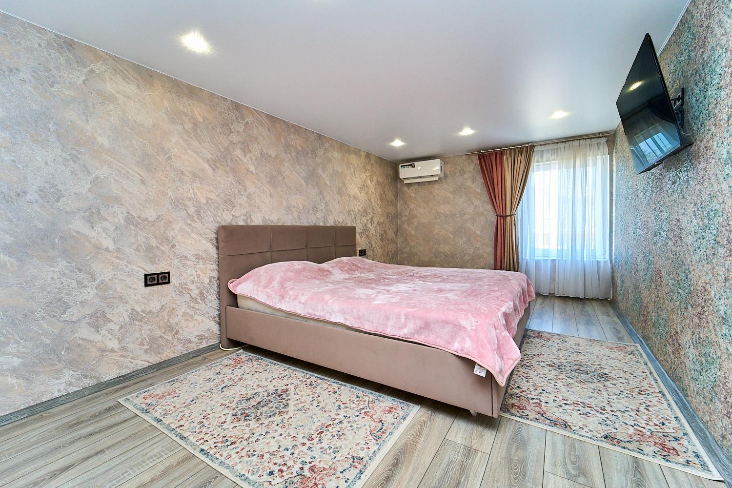 Фото №8: Дом 214 м² + 6 сот. - Механизатор, Прикубанский внутригородской округ, мкр. Южный массив, ул. Осенняя, 281