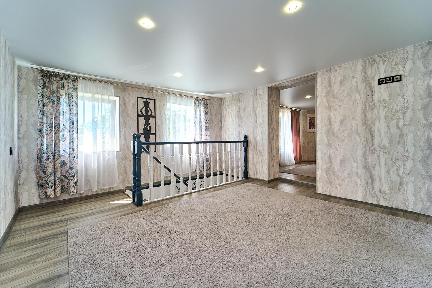 Фото №2: Дом 214 м² + 6 сот. - Механизатор, Прикубанский внутригородской округ, мкр. Южный массив, ул. Осенняя, 281