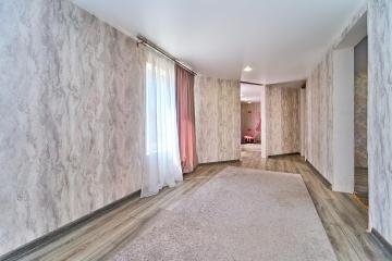 Фото №3: Дом 214 м² - Механизатор, мкр. Южный массив, ул. Осенняя, 281