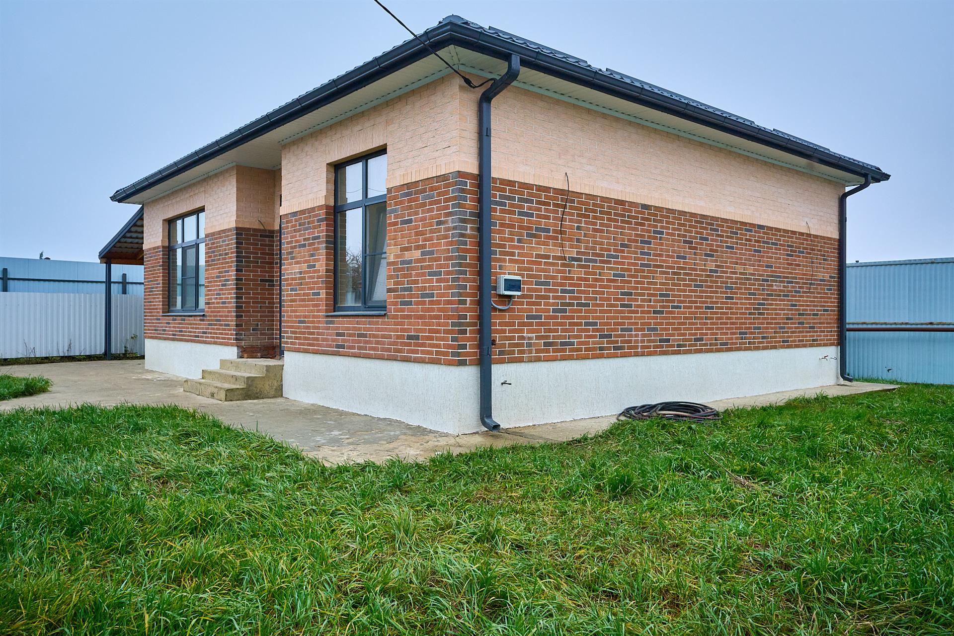 Фото №2: Дом 98 м² + 4 сот. - Новая Адыгея, ул. Дружбы, 56