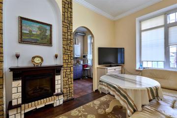 Фото №1: 4-комнатная квартира 134 м² - Краснодар, мкр. Центральный, ул. Пашковская, 137к2