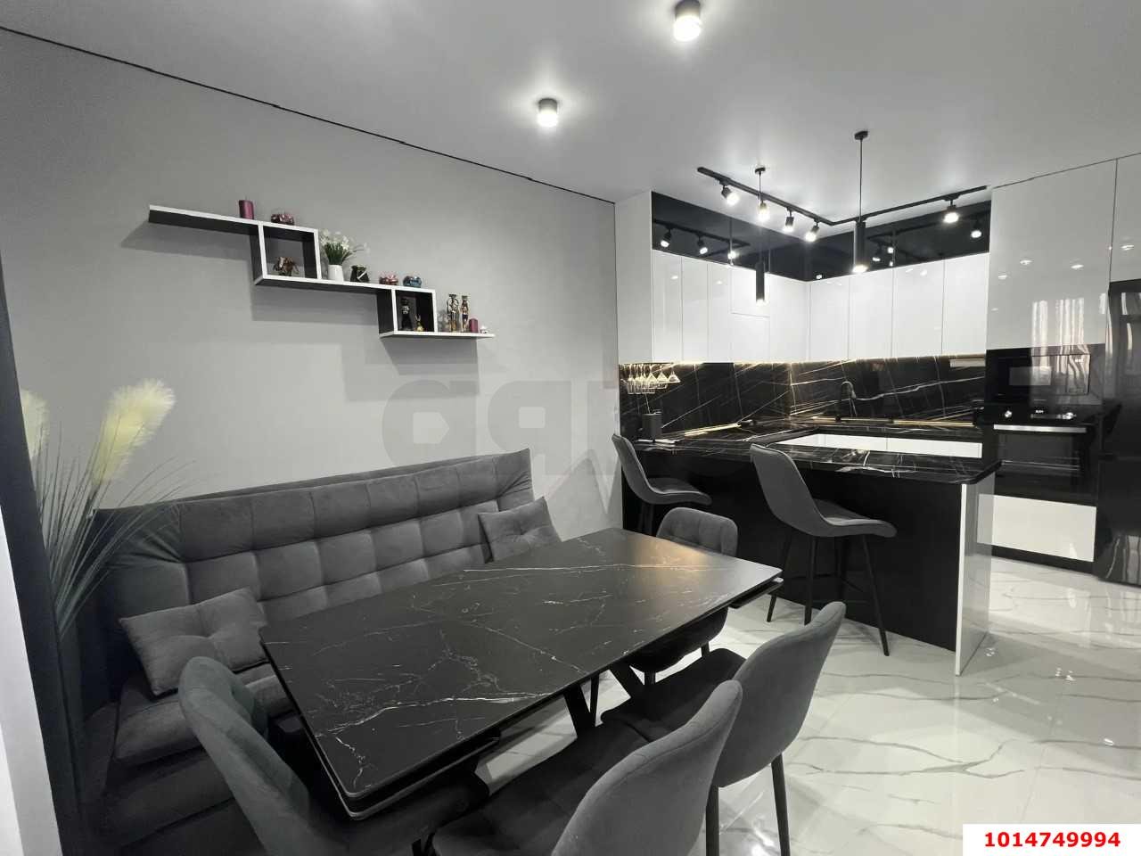 Фото №1: 2-комнатная квартира 56 м² - Краснодар, жилой комплекс Дыхание, ул. Лётчика Позднякова, 2к17