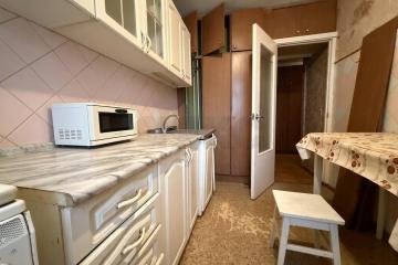 Фото №1: 3-комнатная квартира <span class="whitespace-nowrap">61 м²</span>, <span class="whitespace-nowrap">8/9 эт.</span> - Краснодар, мкр. Гидростроителей, ул. имени Игнатова, 12