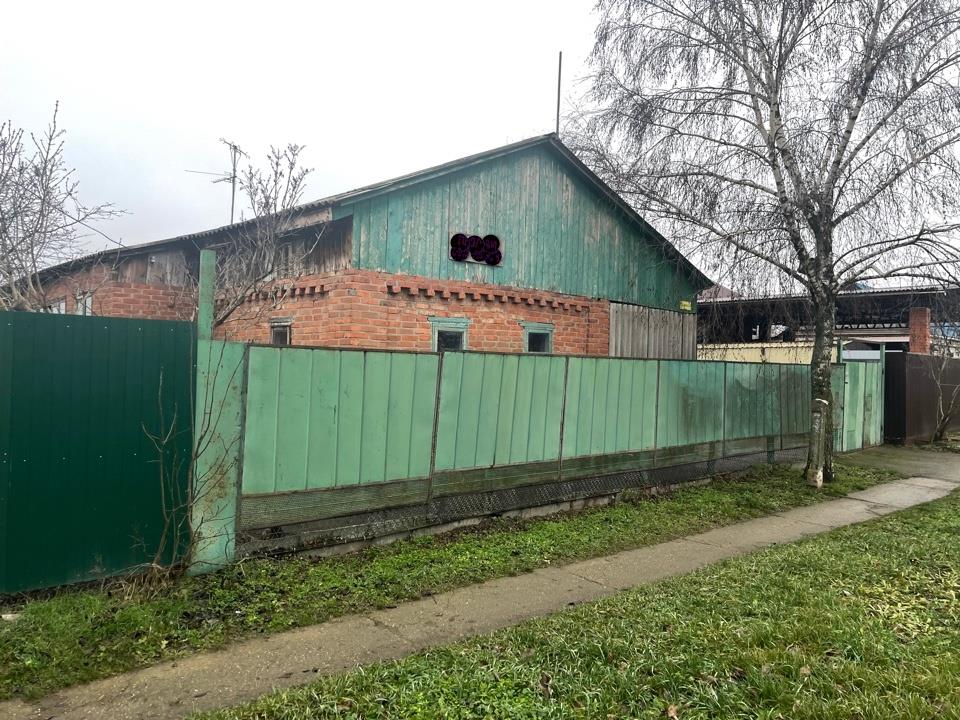 Фото №1: Дом 80 м² + 9 сот. - Новотитаровская, ул. Продольная, 96