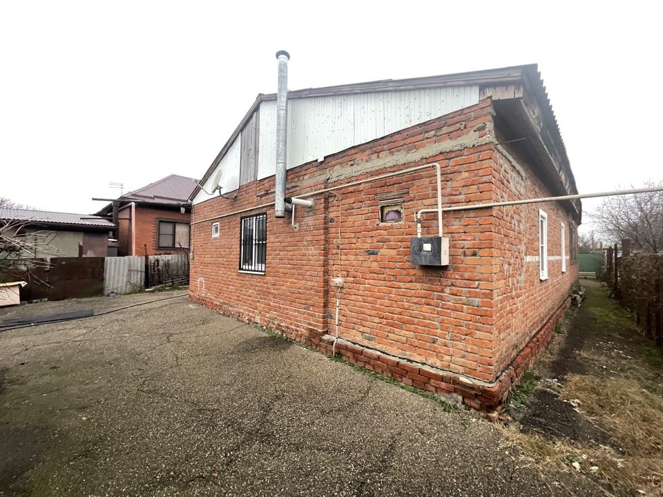 Фото №2: Дом 80 м² + 9 сот. - Новотитаровская, ул. Продольная, 96