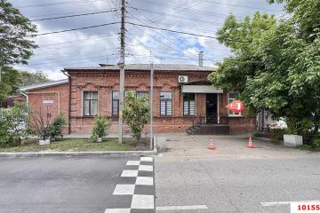 Фото №1: Торговое помещение 60 м² - Краснодар, мкр. Центральный, ул. Володи Головатого, 289
